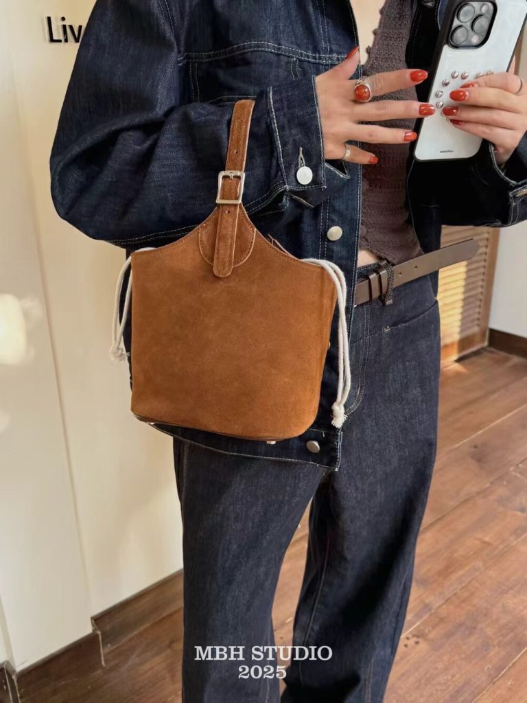 Frosted Leather Maillard Bucket Bag Vintage Commuter Basket Crossbody Handbag with Shoulder Strap and Storage Bag