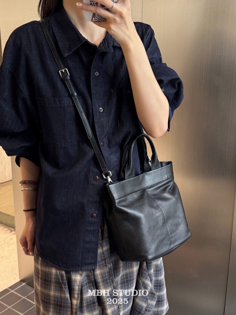 MBH Minimalist Vegetable-Tanned Sheepskin Bucket Bag for Daily Commute with Shoulder Strap