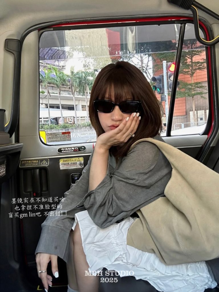 MBH Matte Top Layer Cowhide Triangle Bag Large Capacity Commuter Casual Underarm Shoulder Bag