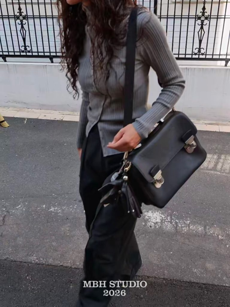 Korean Dongdaemun Messenger Bag Top Layer Cowhide Vintage Literary Academic Style Large Capacity Commuter Crossbody Handbag